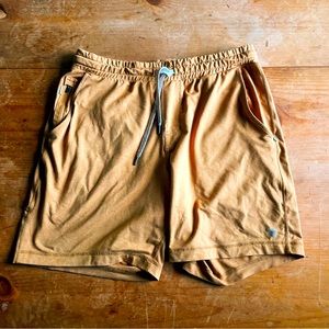 Yellow Vuori Ponto shorts 7” Medium